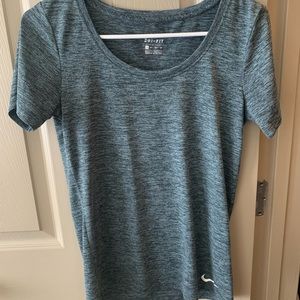 Nike dry fit workout top